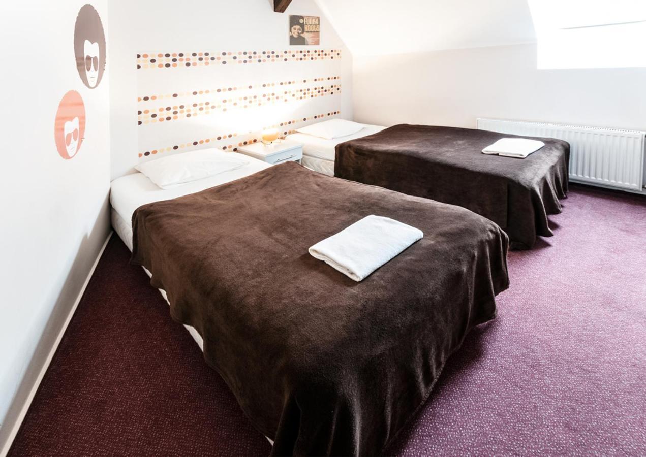Melody Stary Rynek Poznan Hostel — Photos 3