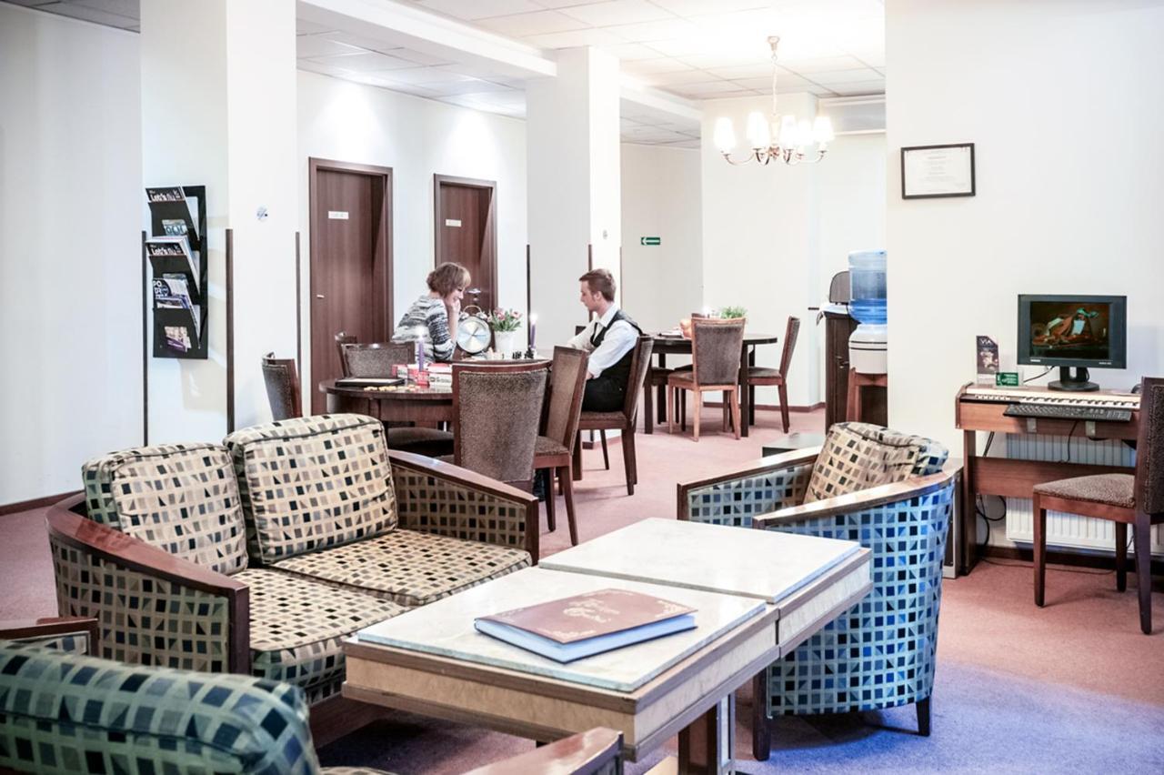 Melody Stary Rynek Poznan Hostel — Photos 1
